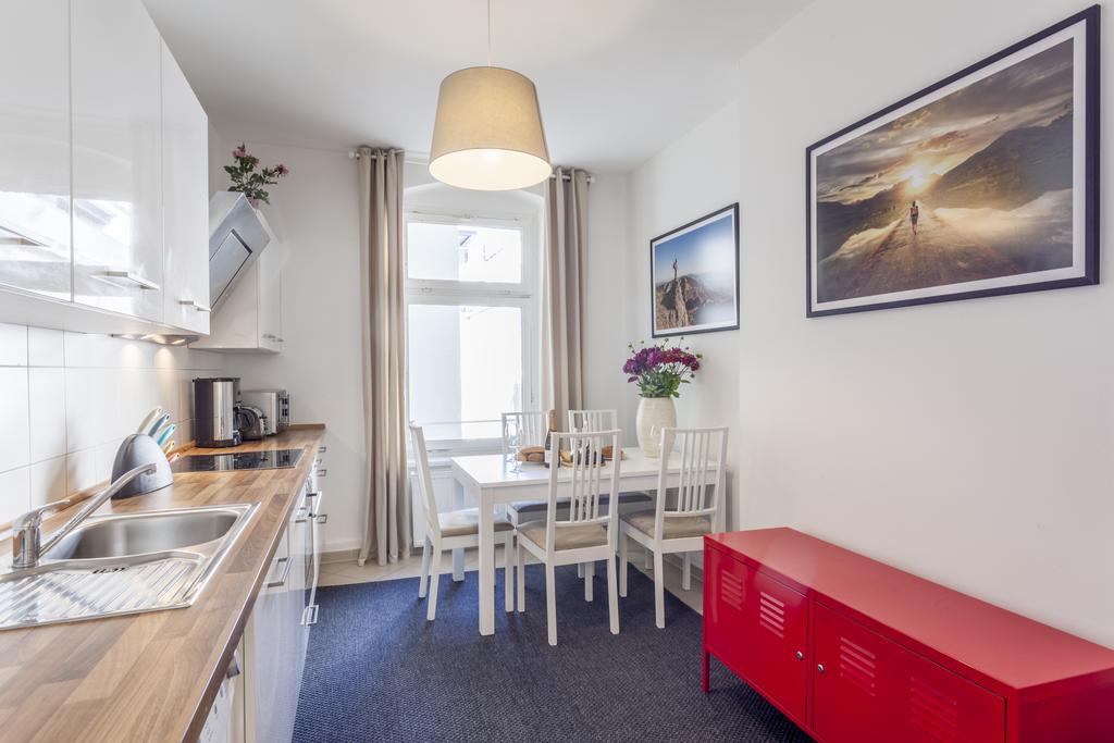 The Rheinsberger - Cosy 2Br One Living Room Up To 6 Берлин Экстерьер фото